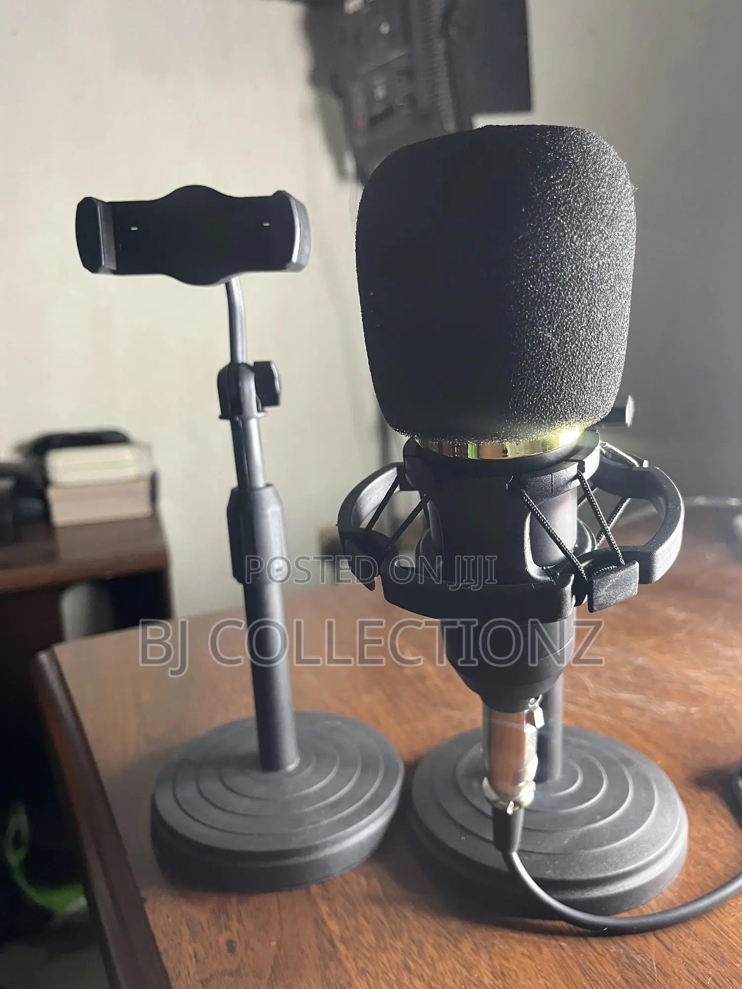 Mini Table Top Tripod For Mic Or Phone