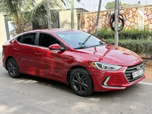 Hyundai Elantra 2018 Red