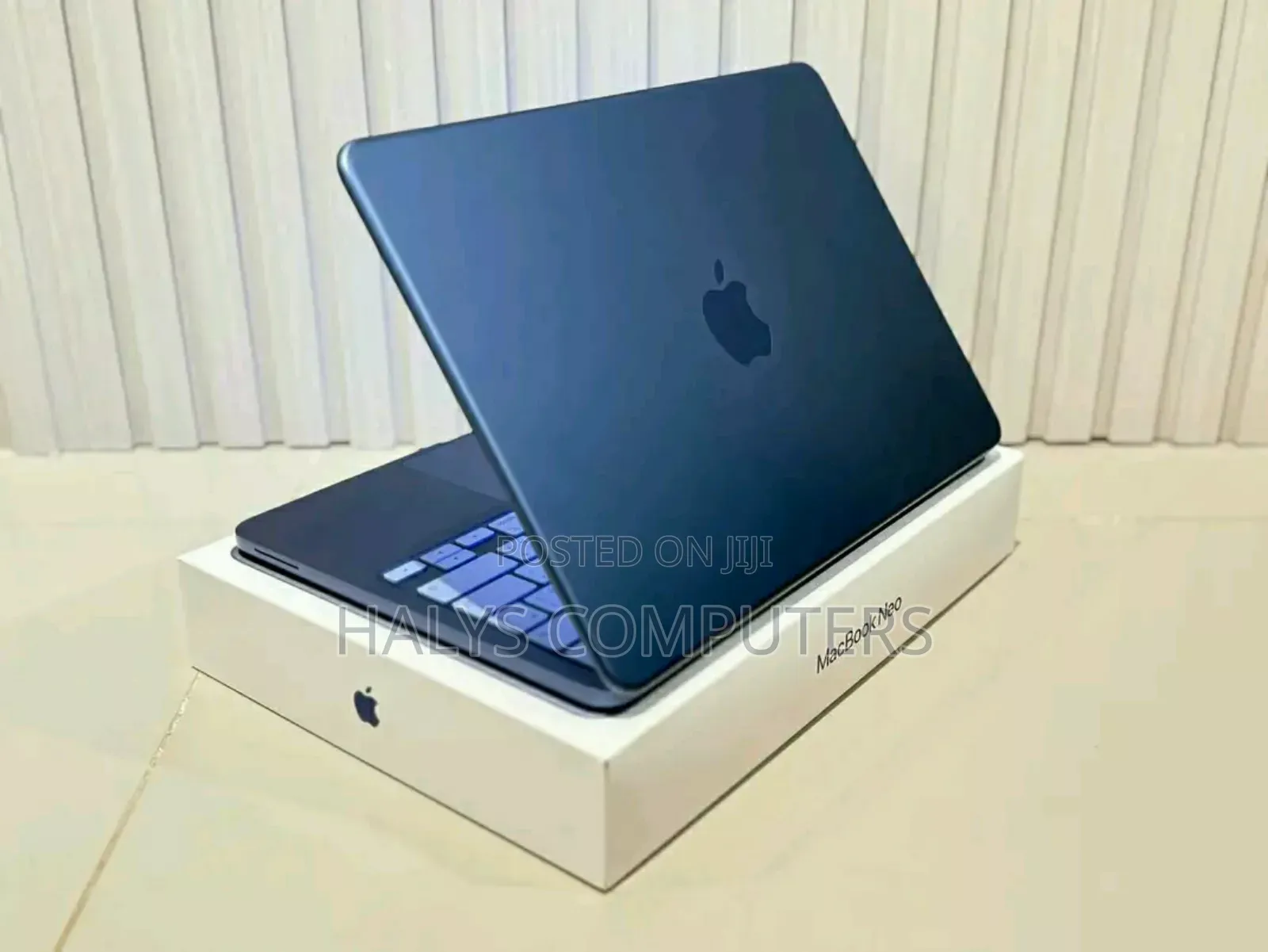 New Laptop Apple MacBook Neo 2026 8GB Apple M1 SSD 512GB