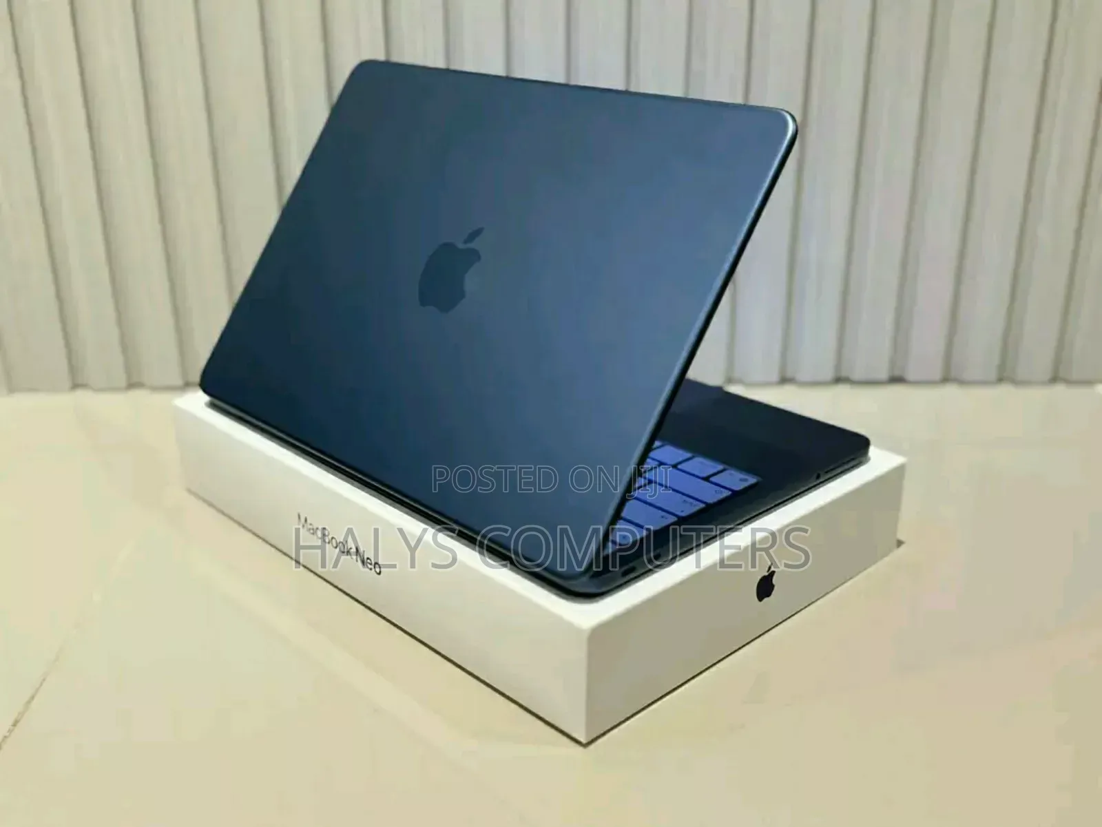 New Laptop Apple MacBook Neo 2026 8GB Apple M1 SSD 512GB