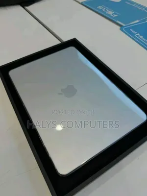 New Laptop Apple MacBook Neo 2026 8GB Apple M4 SSD 256GB