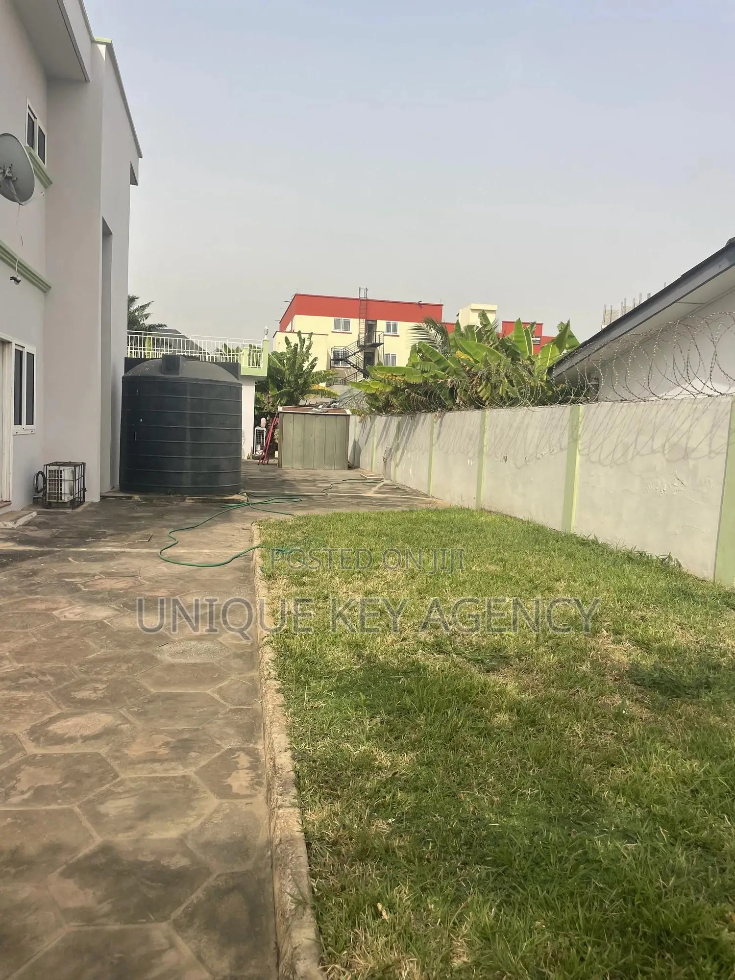 5bdrm House in Unique Key Agency, Dzorwulu for sale