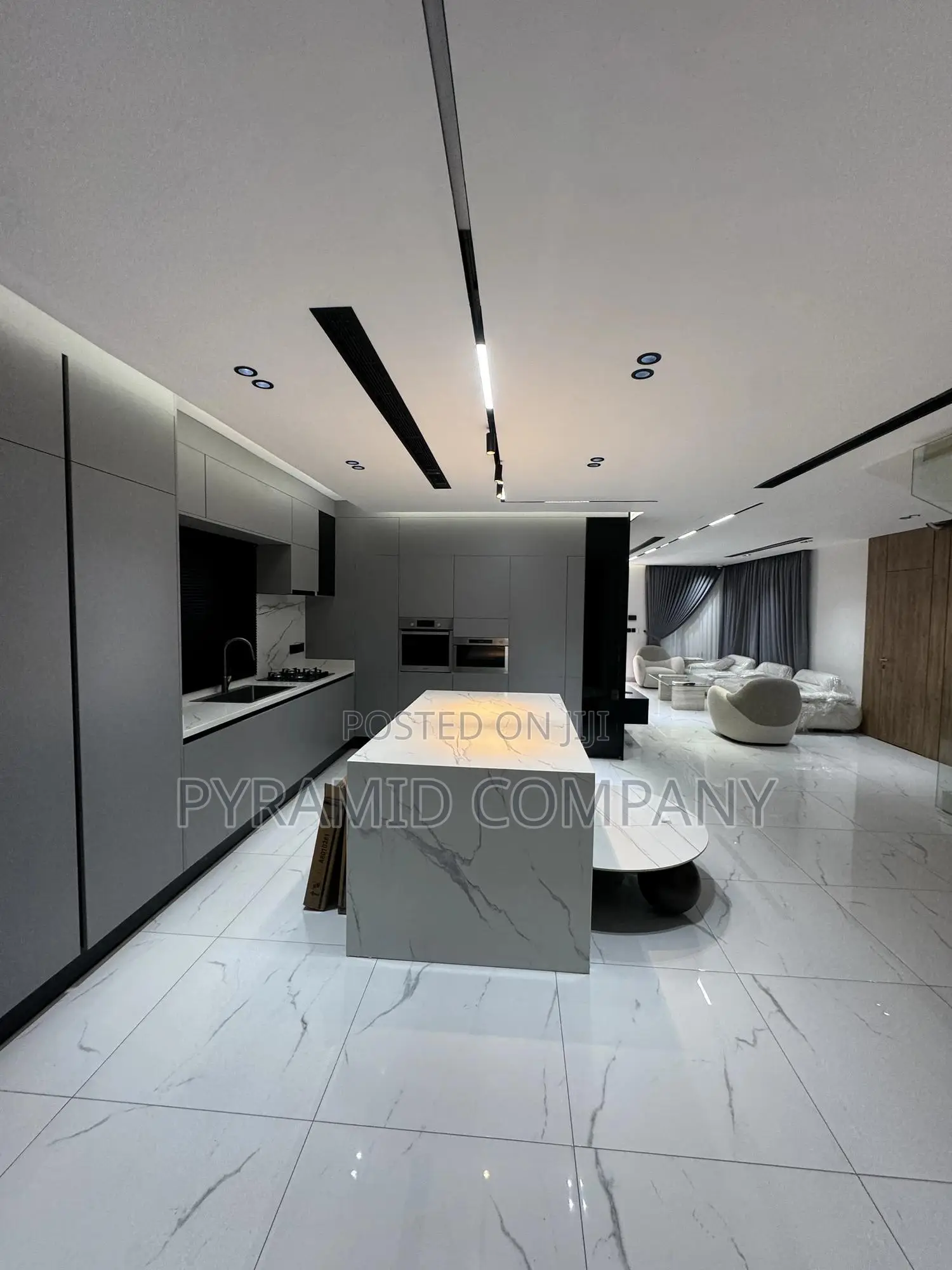5bdrm House in Airport Residential for sale