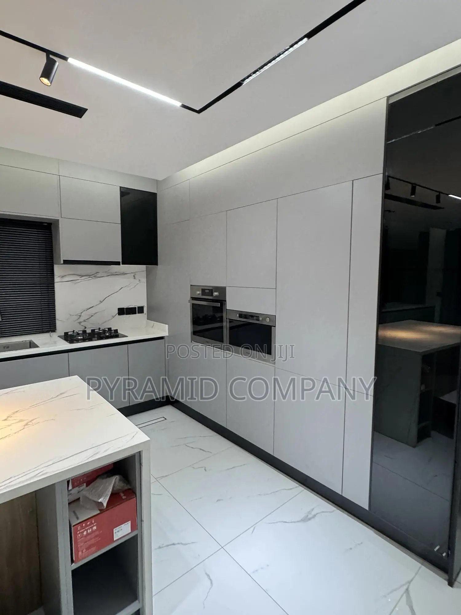 5bdrm House in Airport Residential for sale
