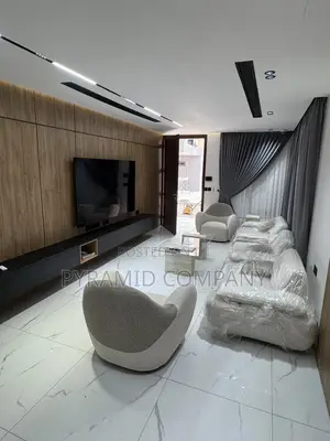 5bdrm House in Airport Residential for sale
