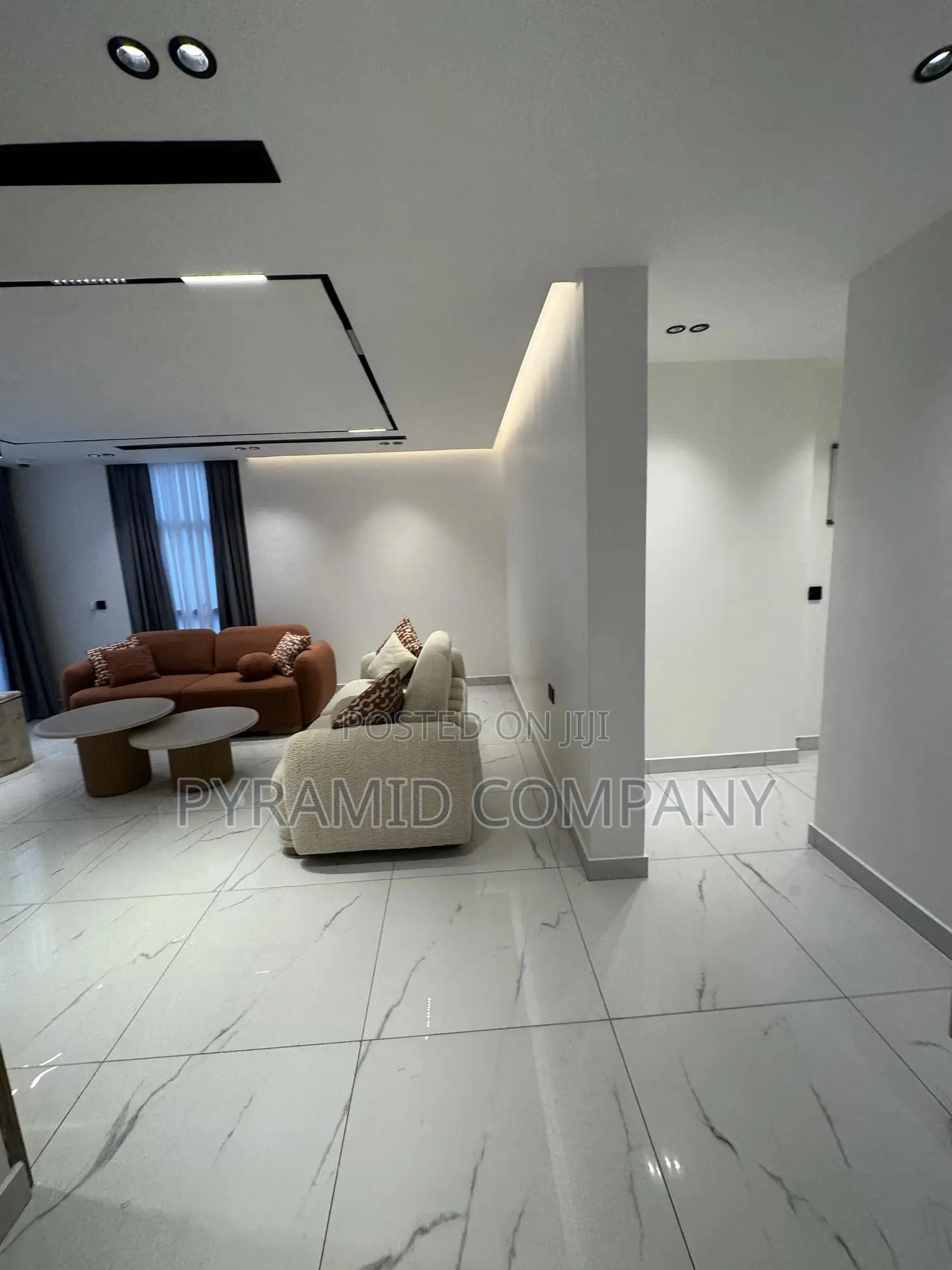 5bdrm House in Airport Residential for sale