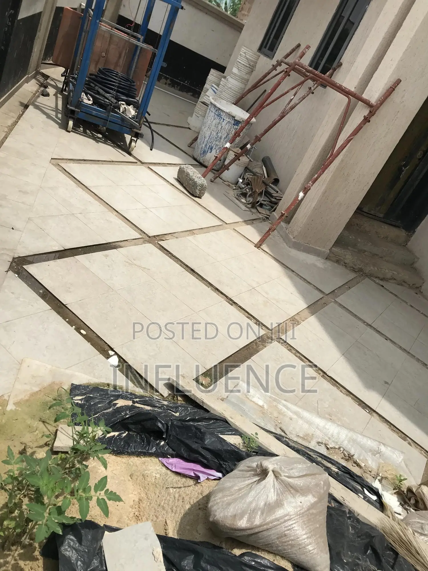 3bdrm House in American House Area, East Legon for sale