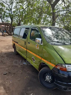 Toyota HiAce 2008 Green