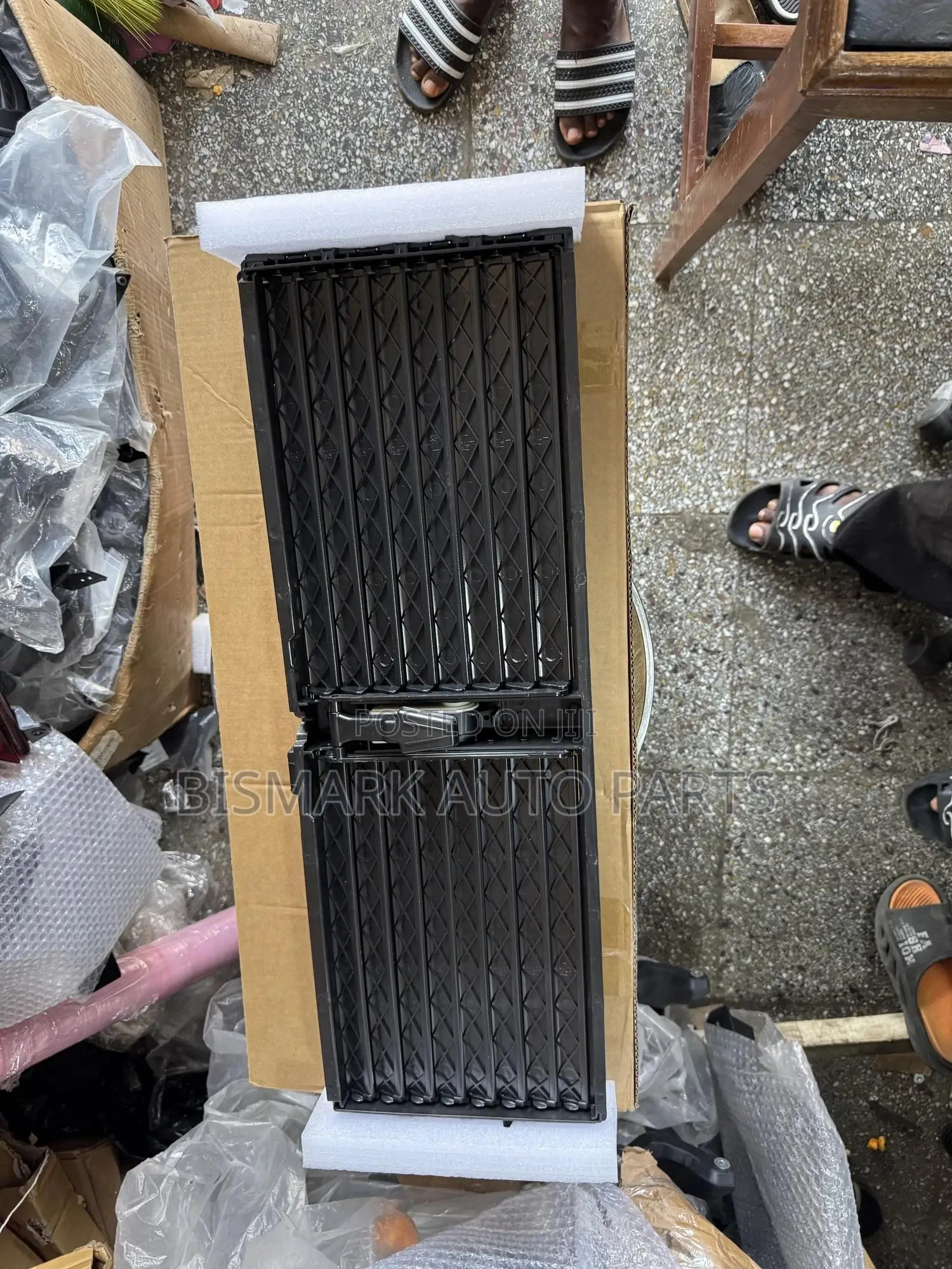 GMC Terrain 2018 2019 2020 2021 2022 Shutter Grill