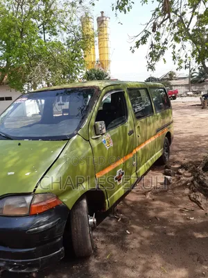 Toyota HiAce 2008 Green