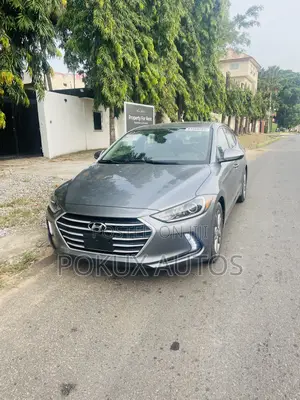 Hyundai Elantra SEL 2018 Silver