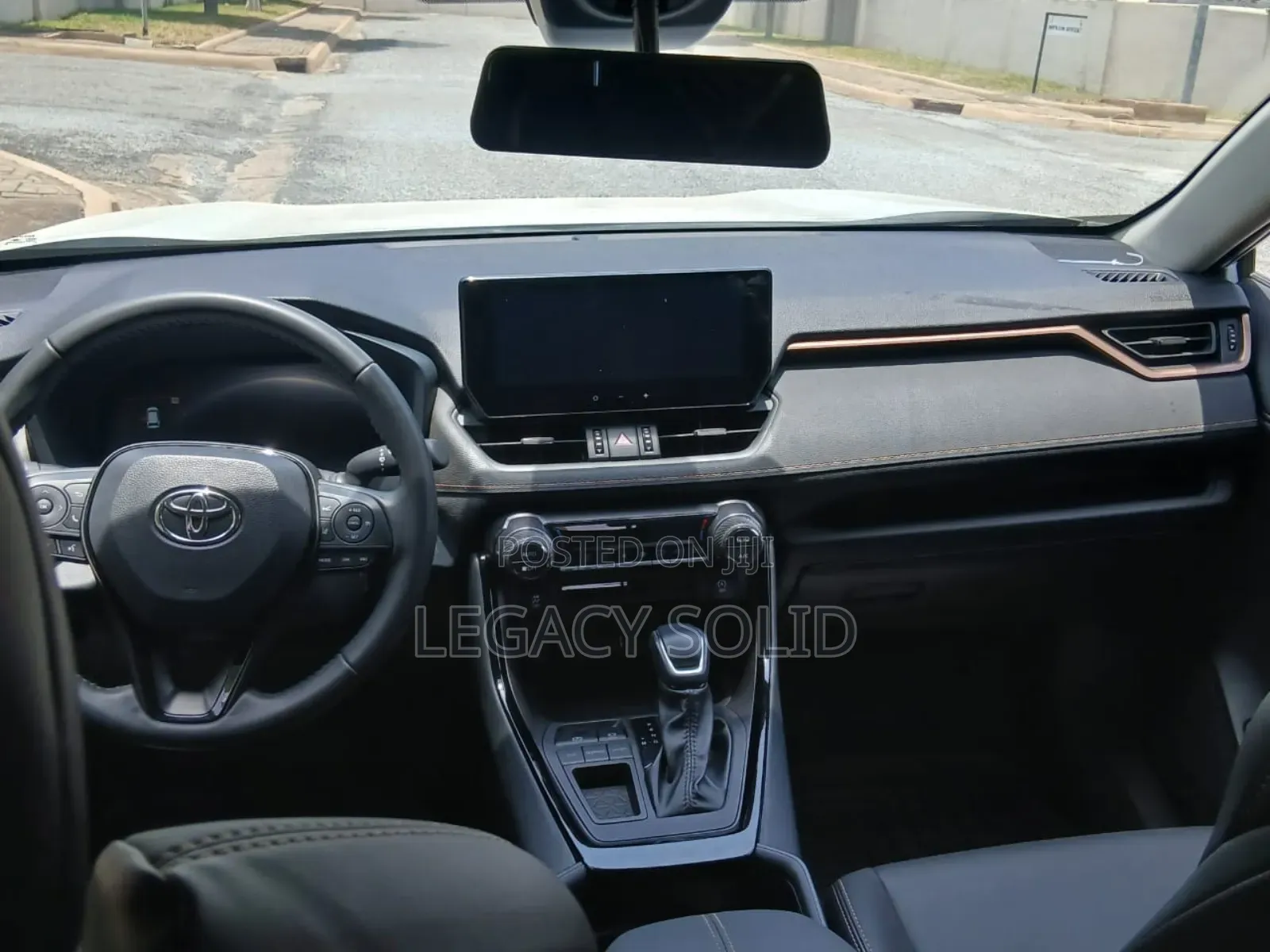 Excutive Cars For Rent In Accra