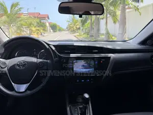 Toyota Corolla SE 4dr Sedan (1.8L 4cyl CVT) 2017 Silver