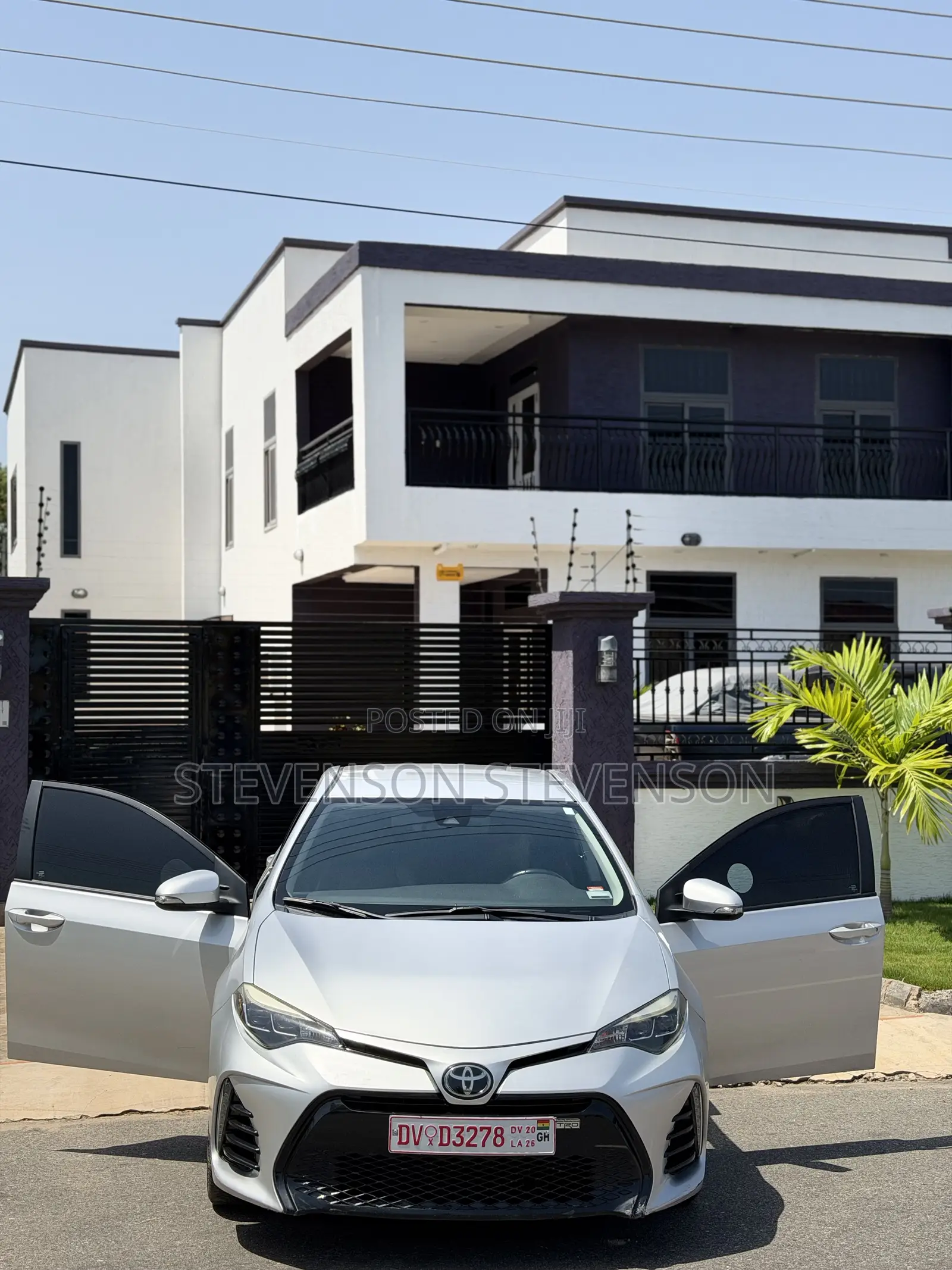 Toyota Corolla SE 4dr Sedan (1.8L 4cyl CVT) 2017 Silver