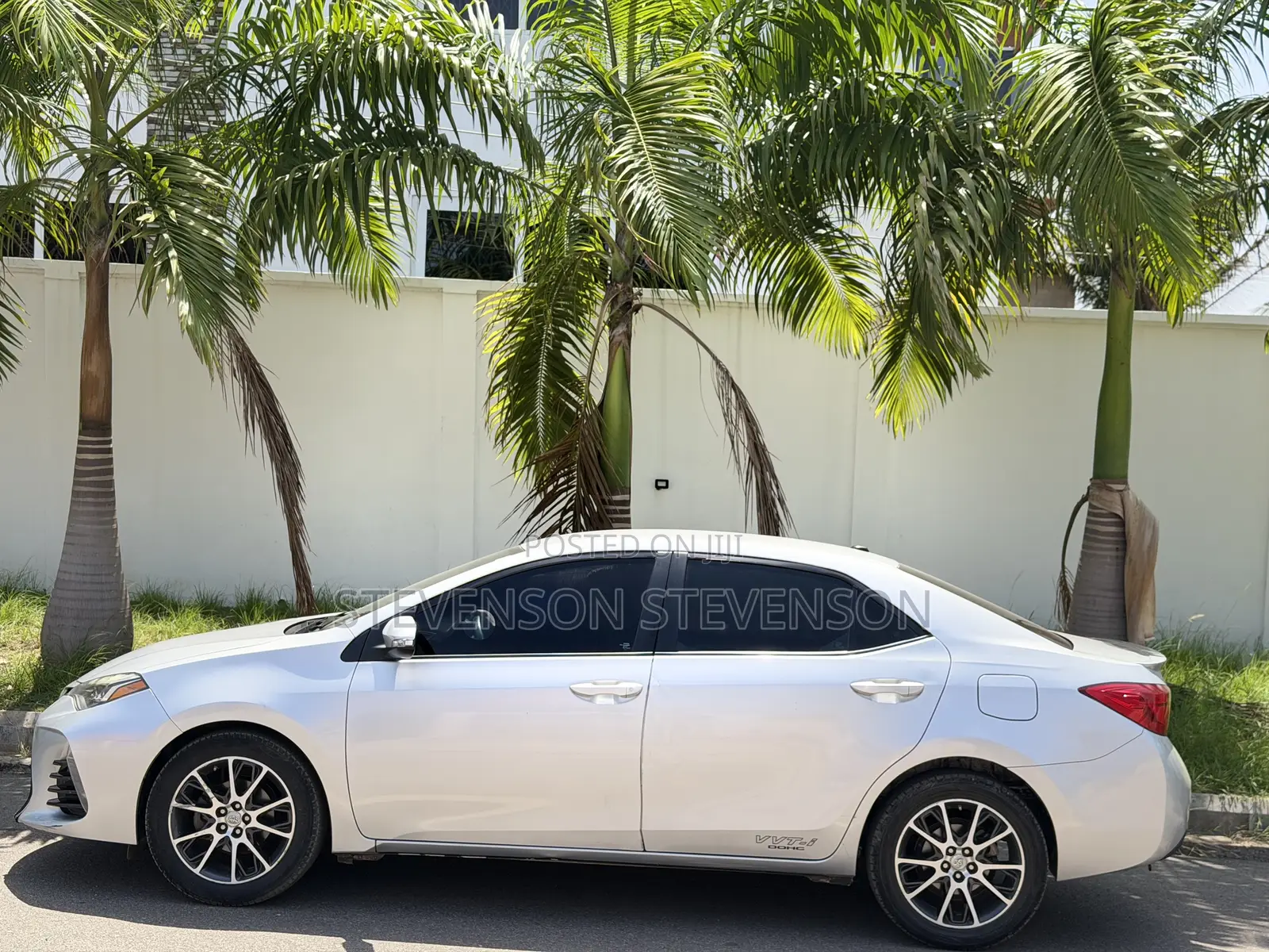 Toyota Corolla SE 4dr Sedan (1.8L 4cyl CVT) 2017 Silver