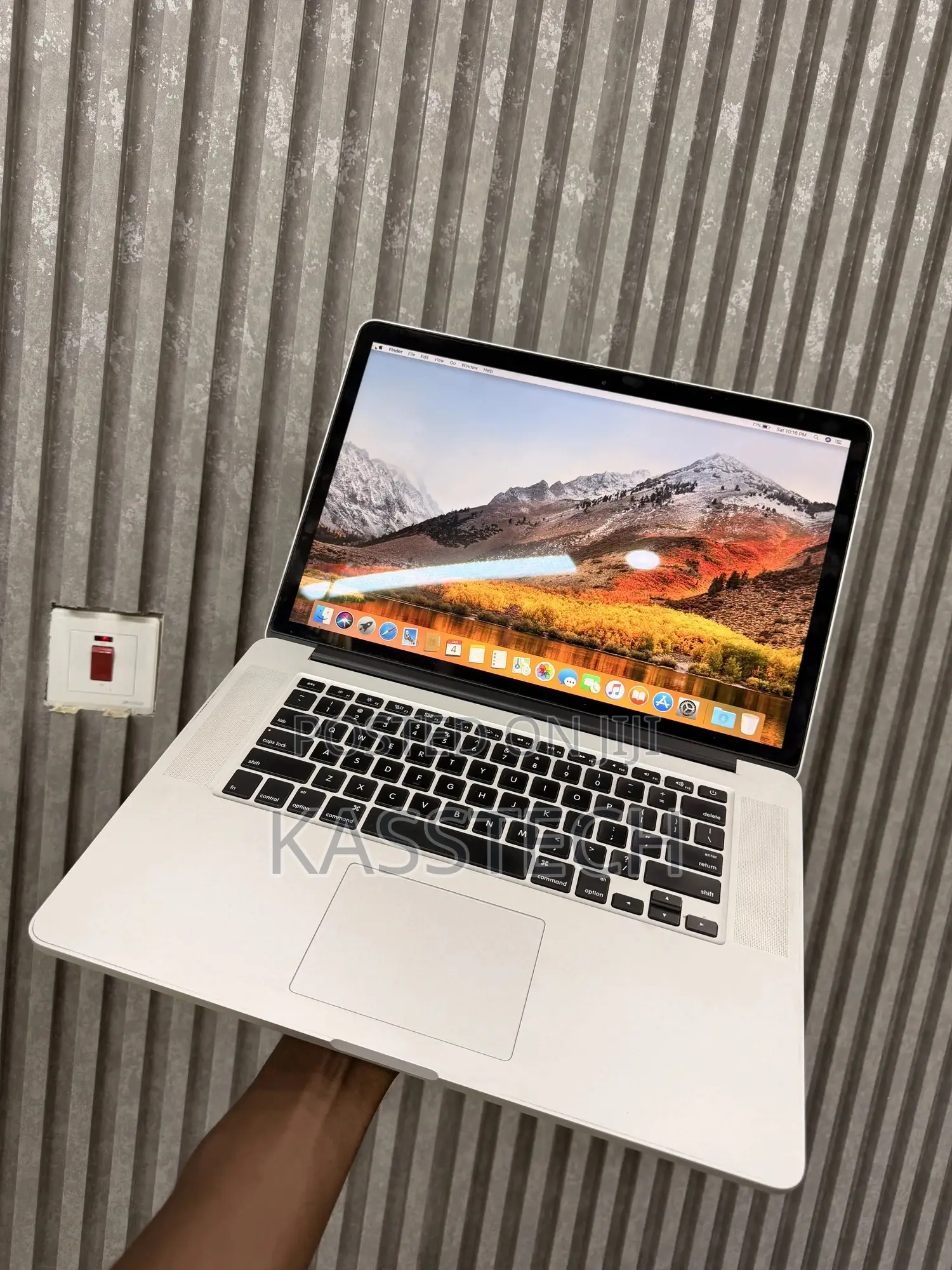 Laptop Apple MacBook Pro 2015 16GB Intel Core i7 SSD 512GB