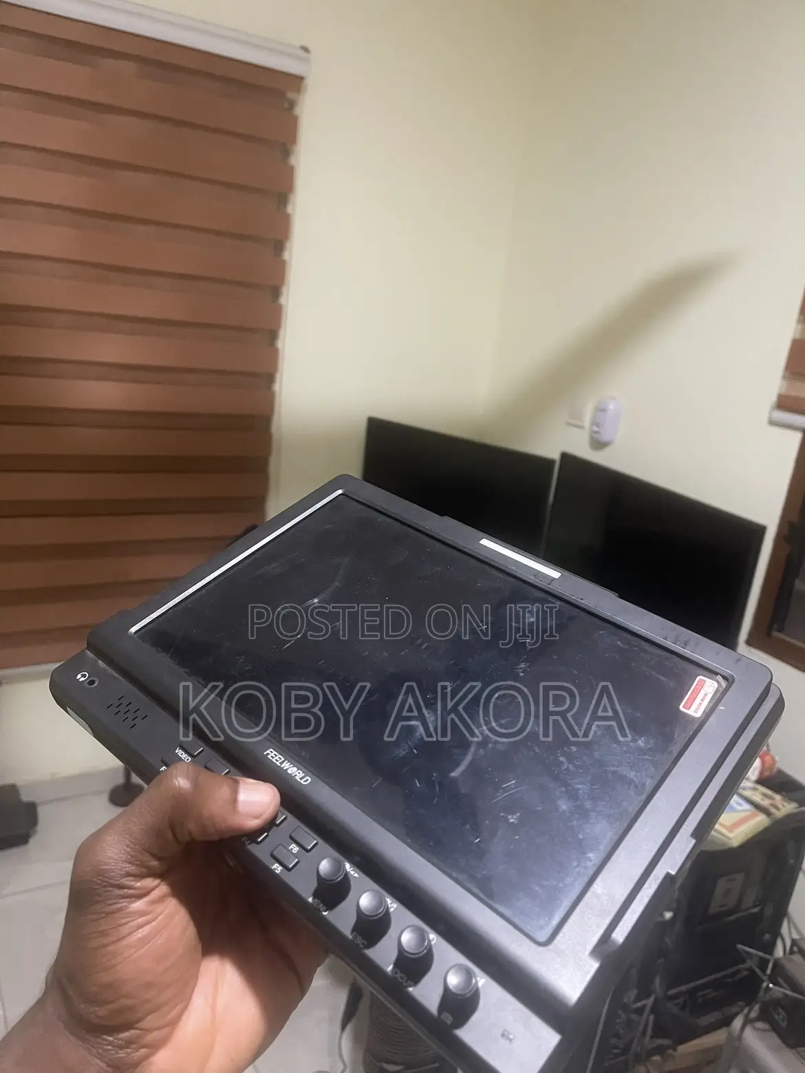 Field Screen Monitor for Cinematography
