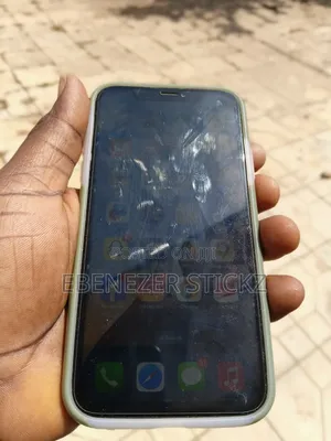 Apple iPhone XR 64 GB Red