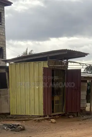 Spacious Container
