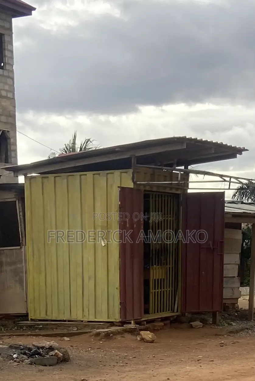 Spacious Container