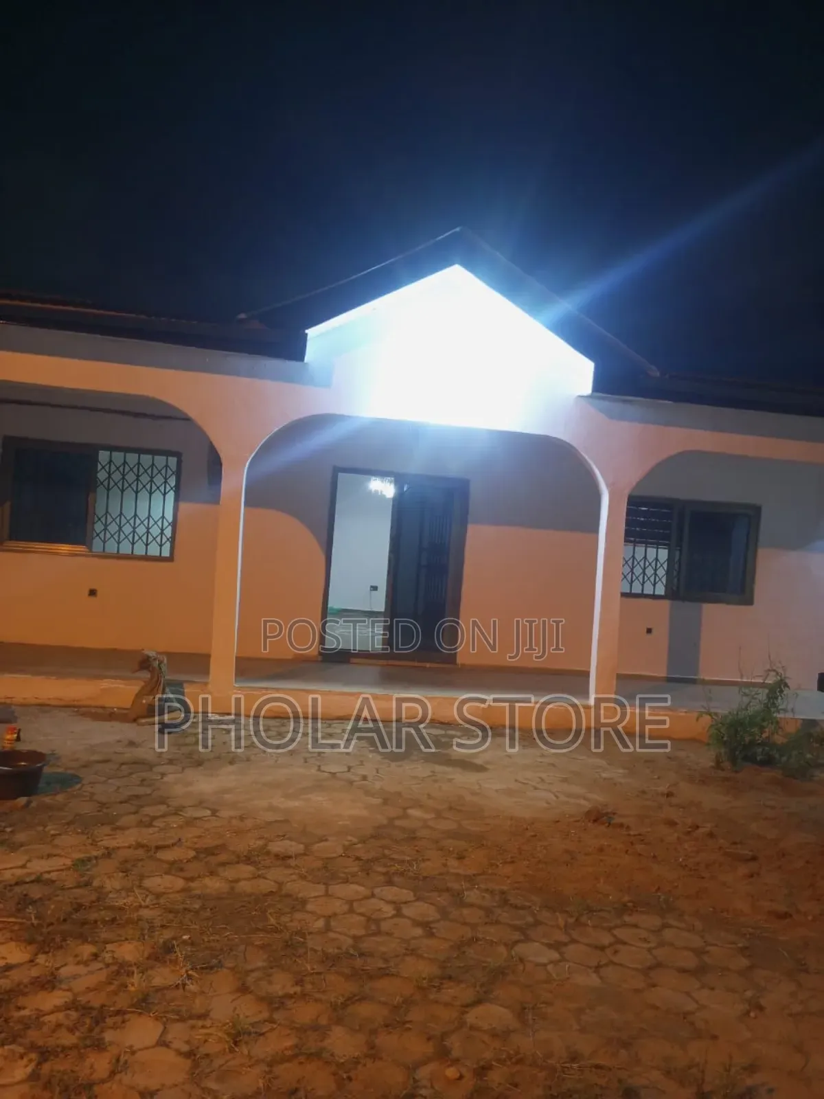 2bdrm Bungalow in Weija Ndc for rent