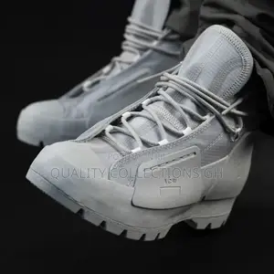 Chuck Taylor All Star Lugged Hi a C W