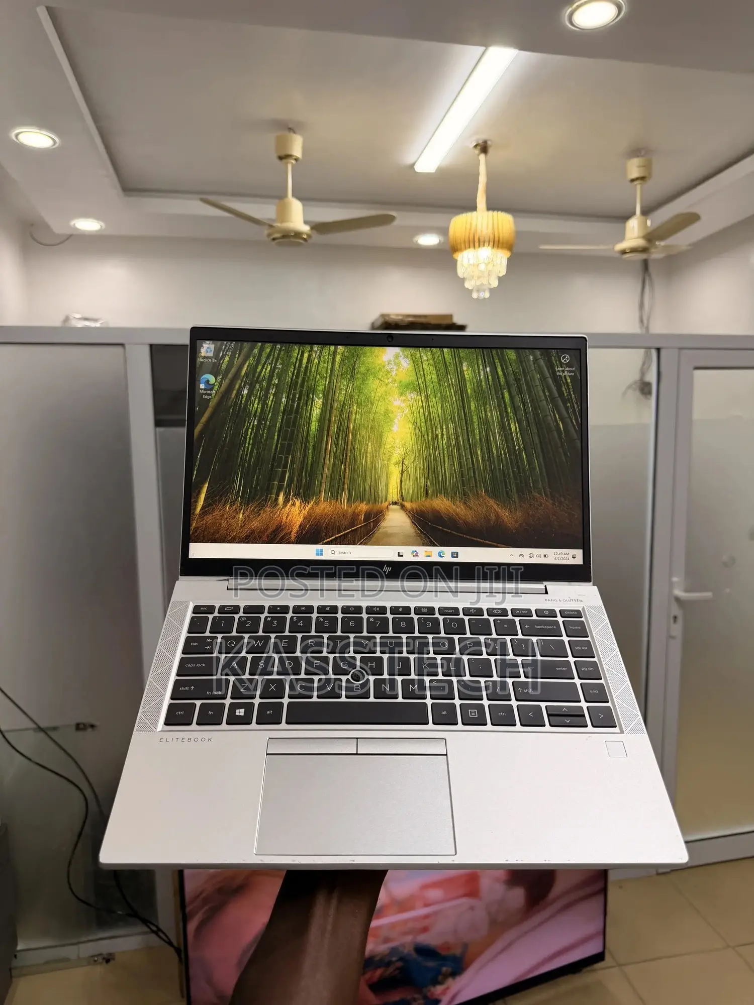 Laptop HP EliteBook 845 G8 8GB AMD Ryzen 5 SSD 256GB