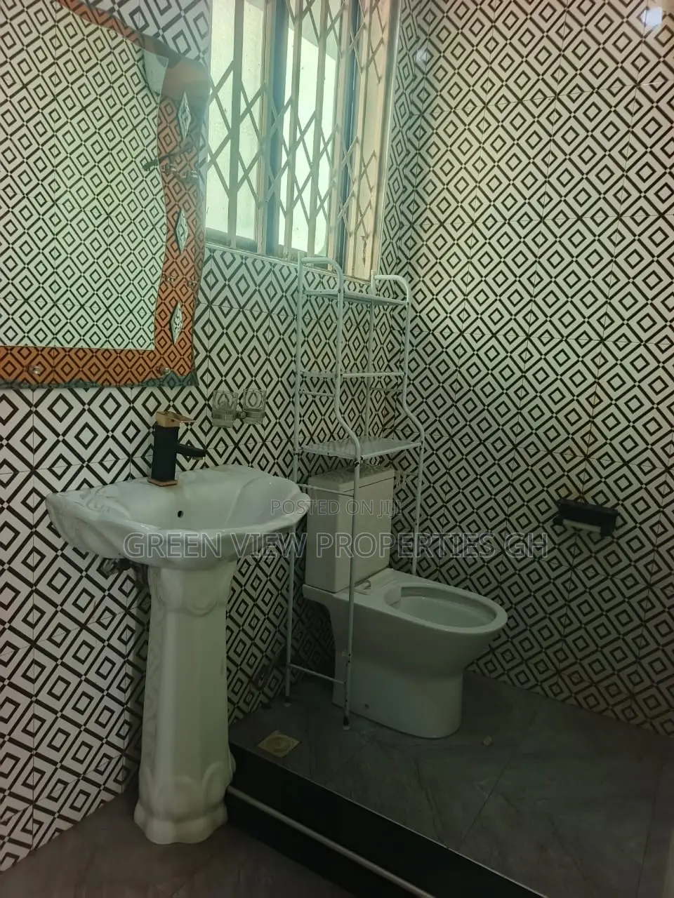 1bdrm Room & Parlour in Tseaddo for rent
