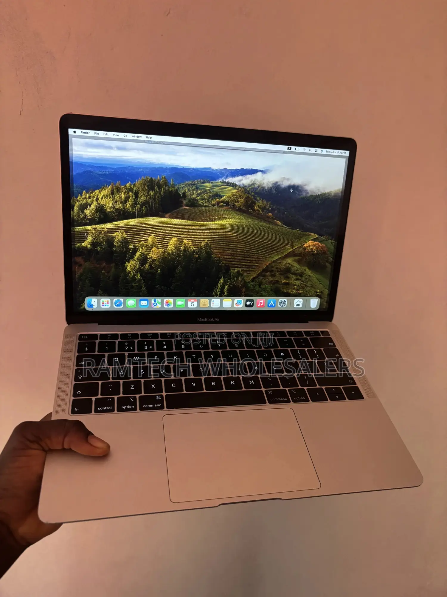 Laptop Apple MacBook Air 2019 8GB Intel Core i5 SSD 128GB