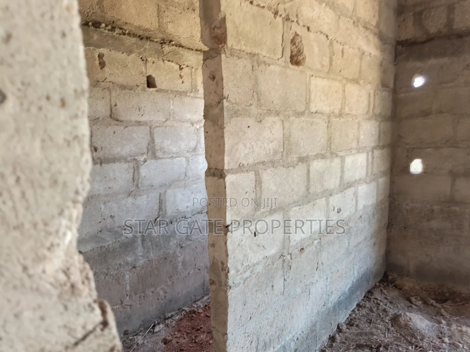 5bdrm House in Mampongteng Abrade, Kumasi Metropolitan for sale