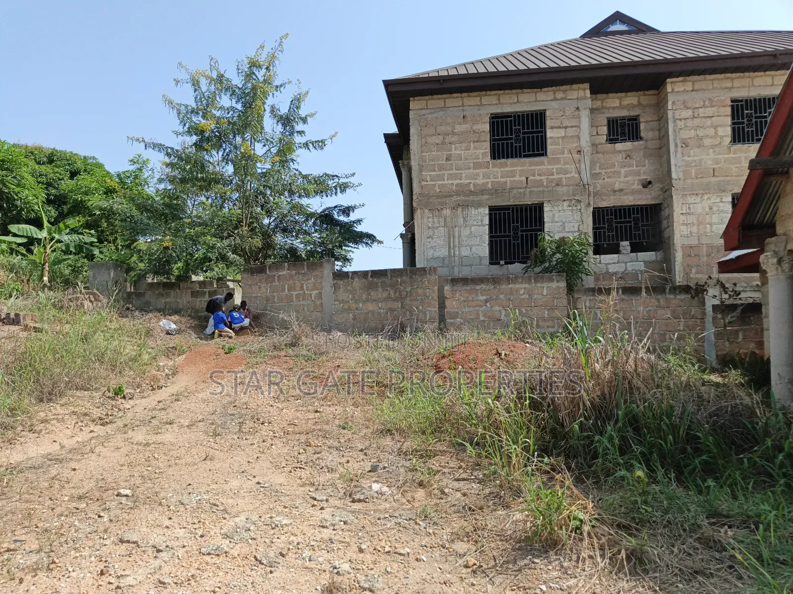 5bdrm House in Mampongteng Abrade, Kumasi Metropolitan for sale