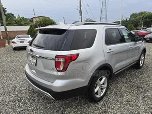 Ford Explorer XLT 4dr FWD (2.3L 4cyl 6A) 2017 Silver