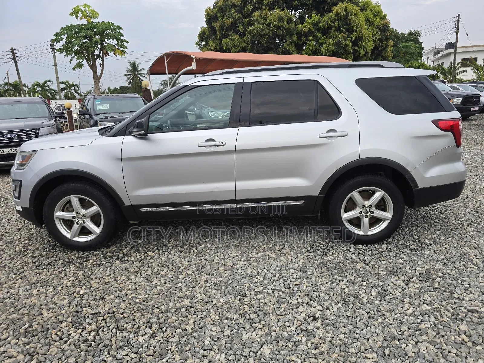 Ford Explorer XLT 4dr FWD (2.3L 4cyl 6A) 2017 Silver