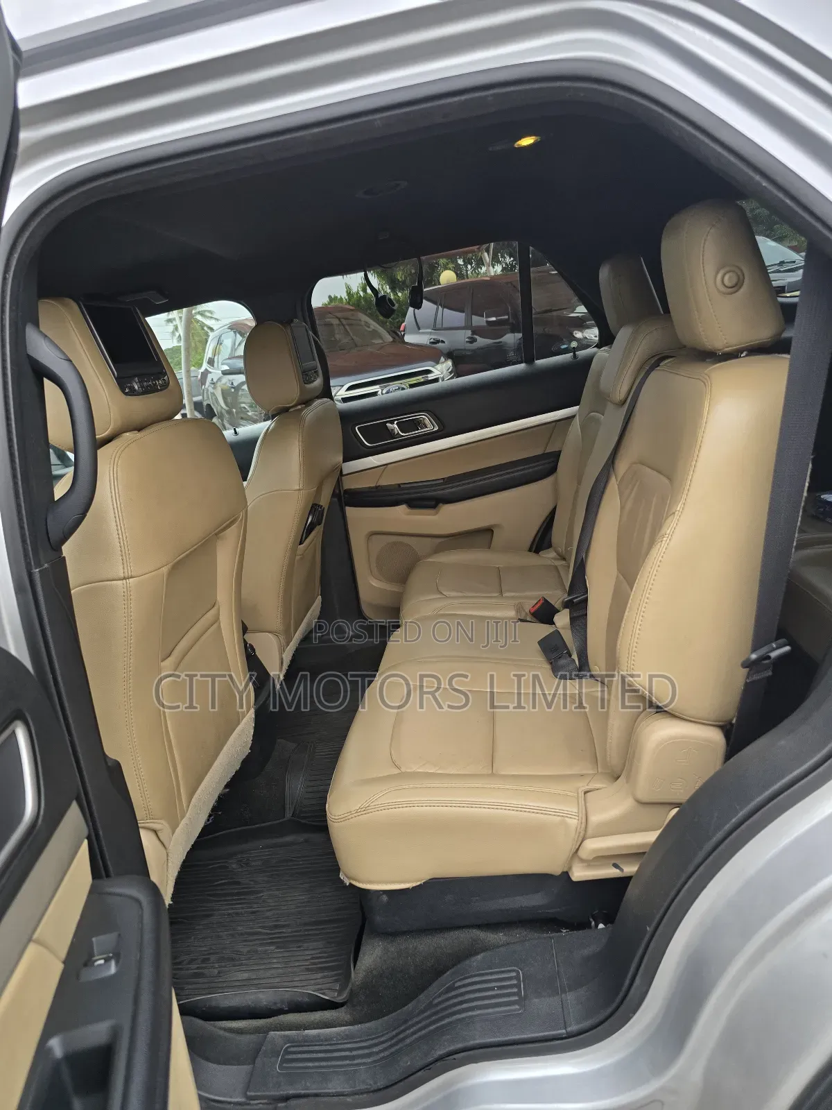 Ford Explorer XLT 4dr FWD (2.3L 4cyl 6A) 2017 Silver