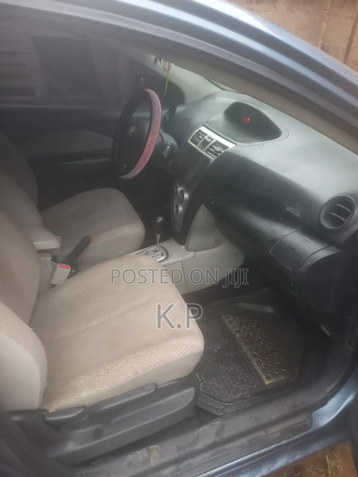 Toyota Belta 2010 Blue