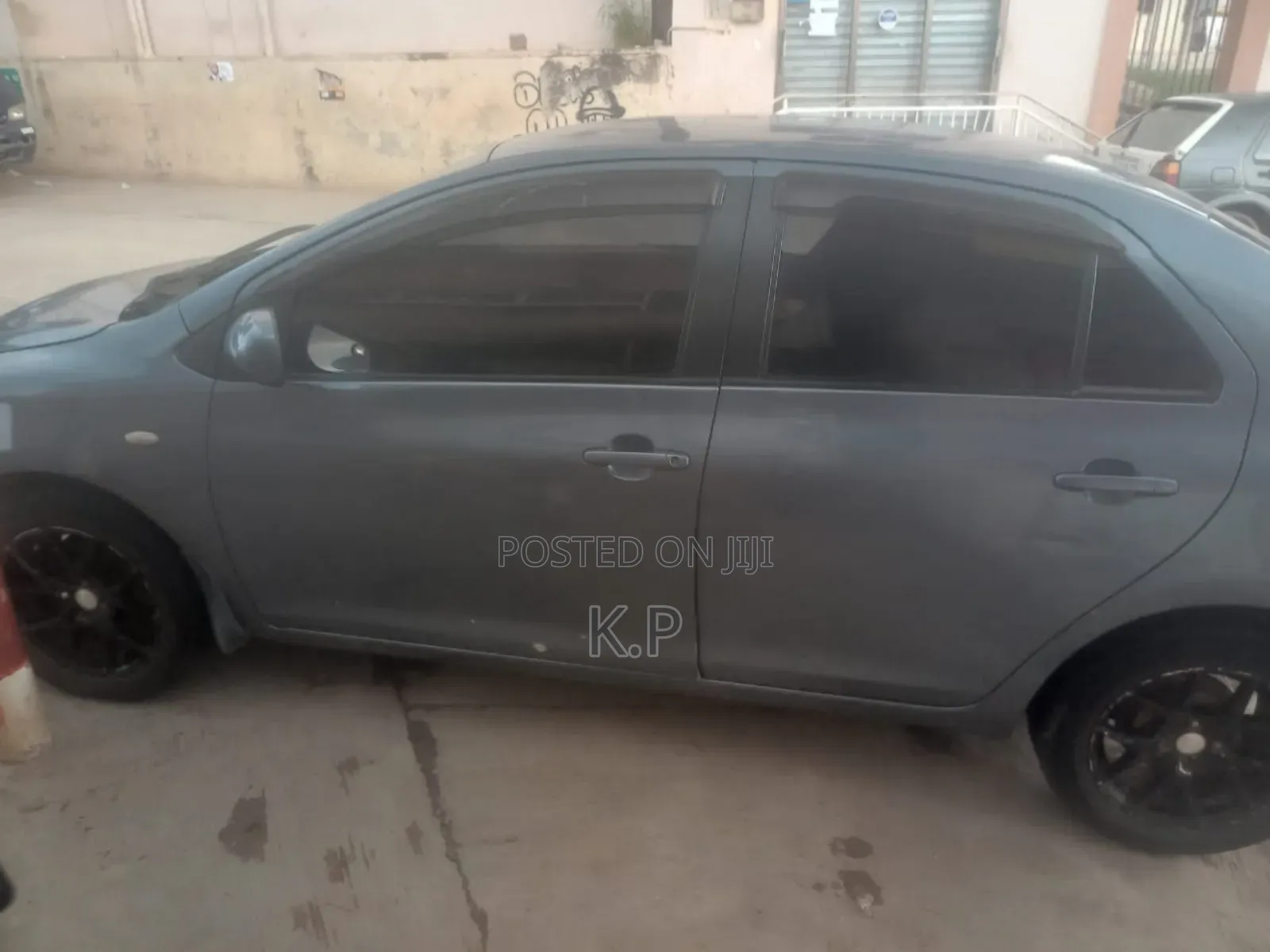 Toyota Belta 2010 Blue