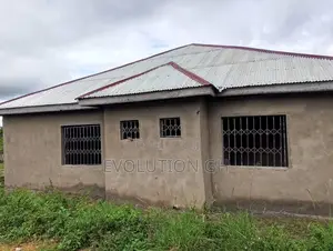 6bdrm House in Kintampo South for sale