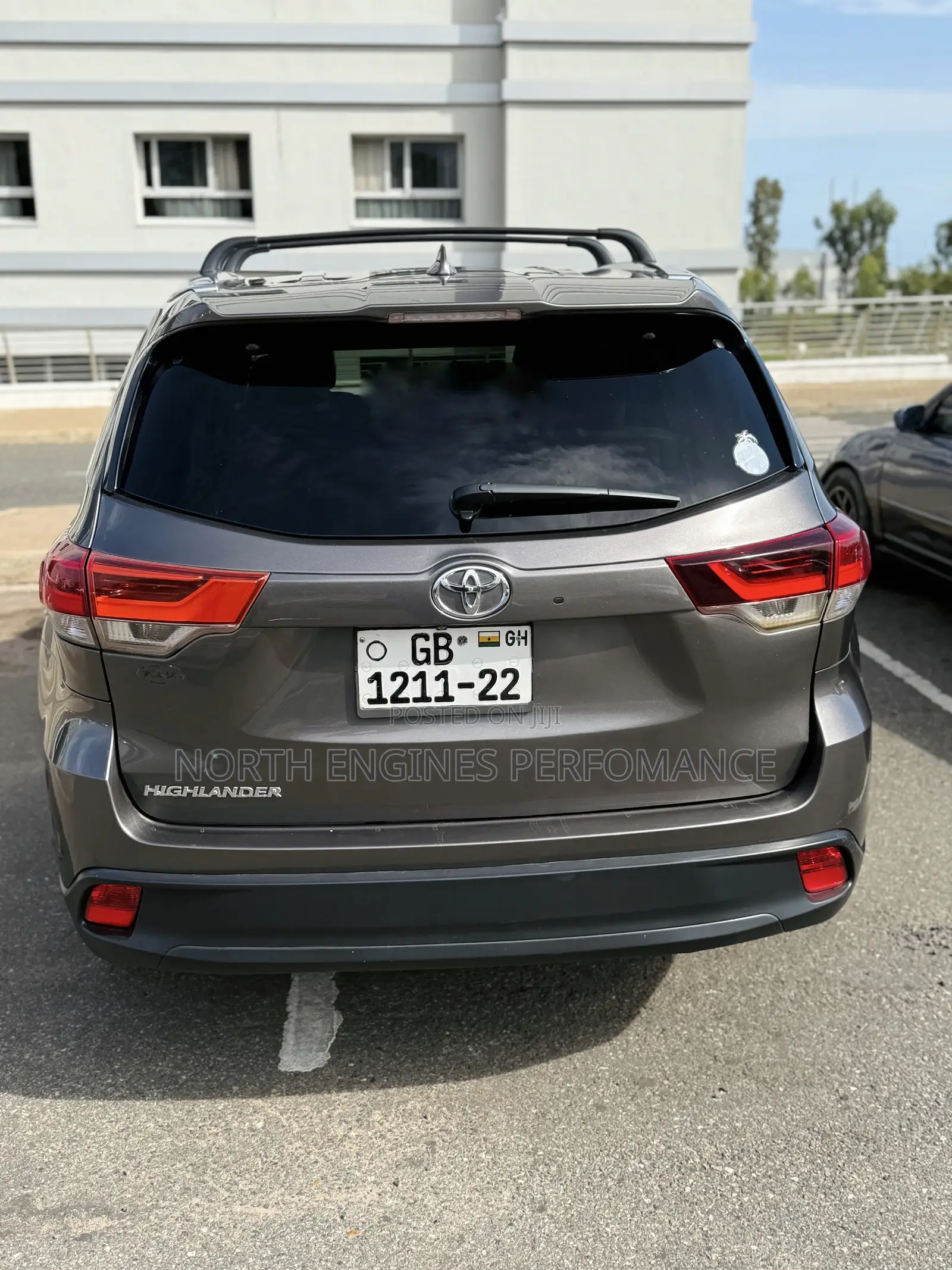 Toyota Highlander XLE V6 4x4 (3.5L 6cyl 6A) 2016 Gray