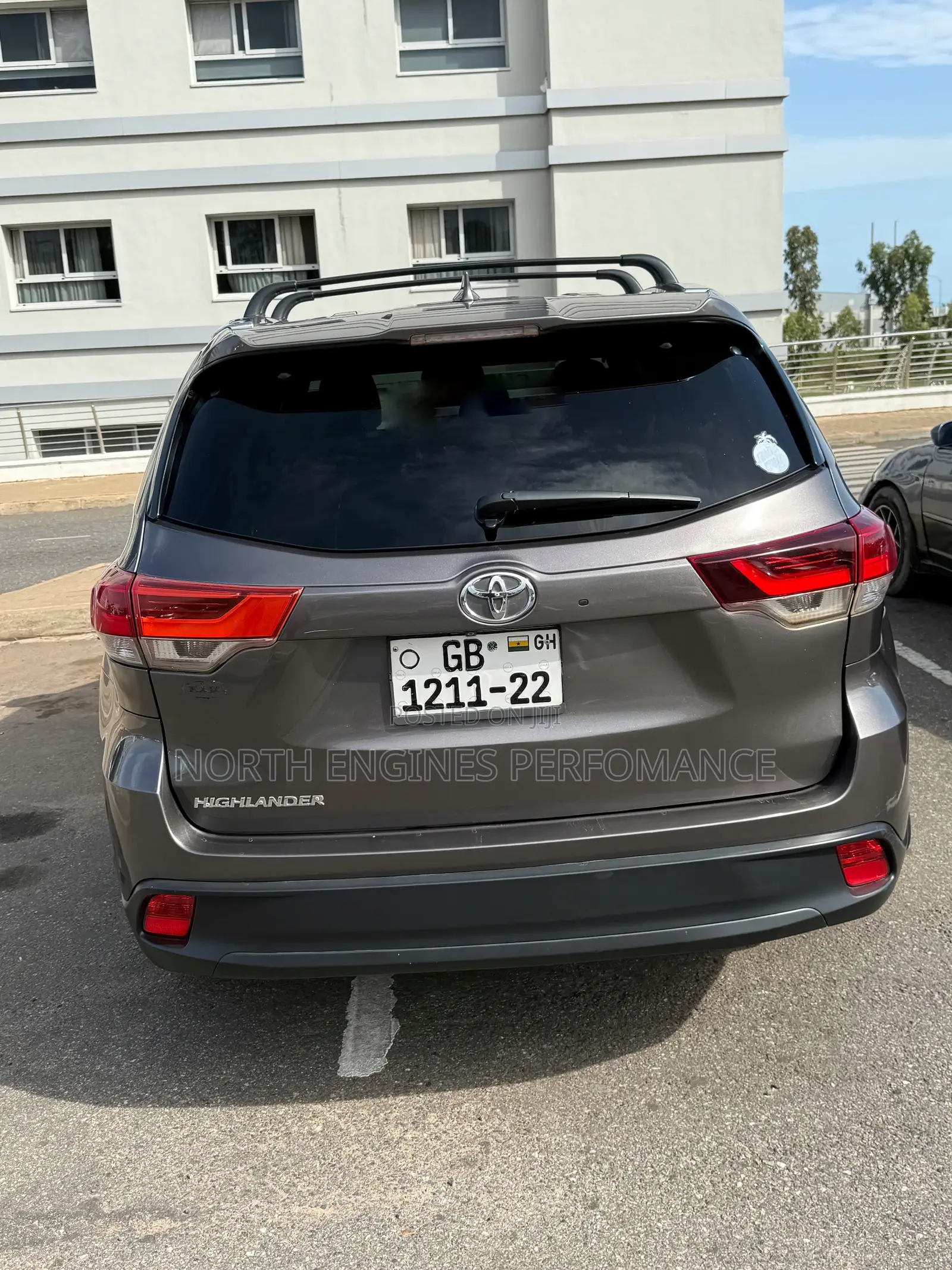 Toyota Highlander XLE V6 4x4 (3.5L 6cyl 6A) 2016 Gray