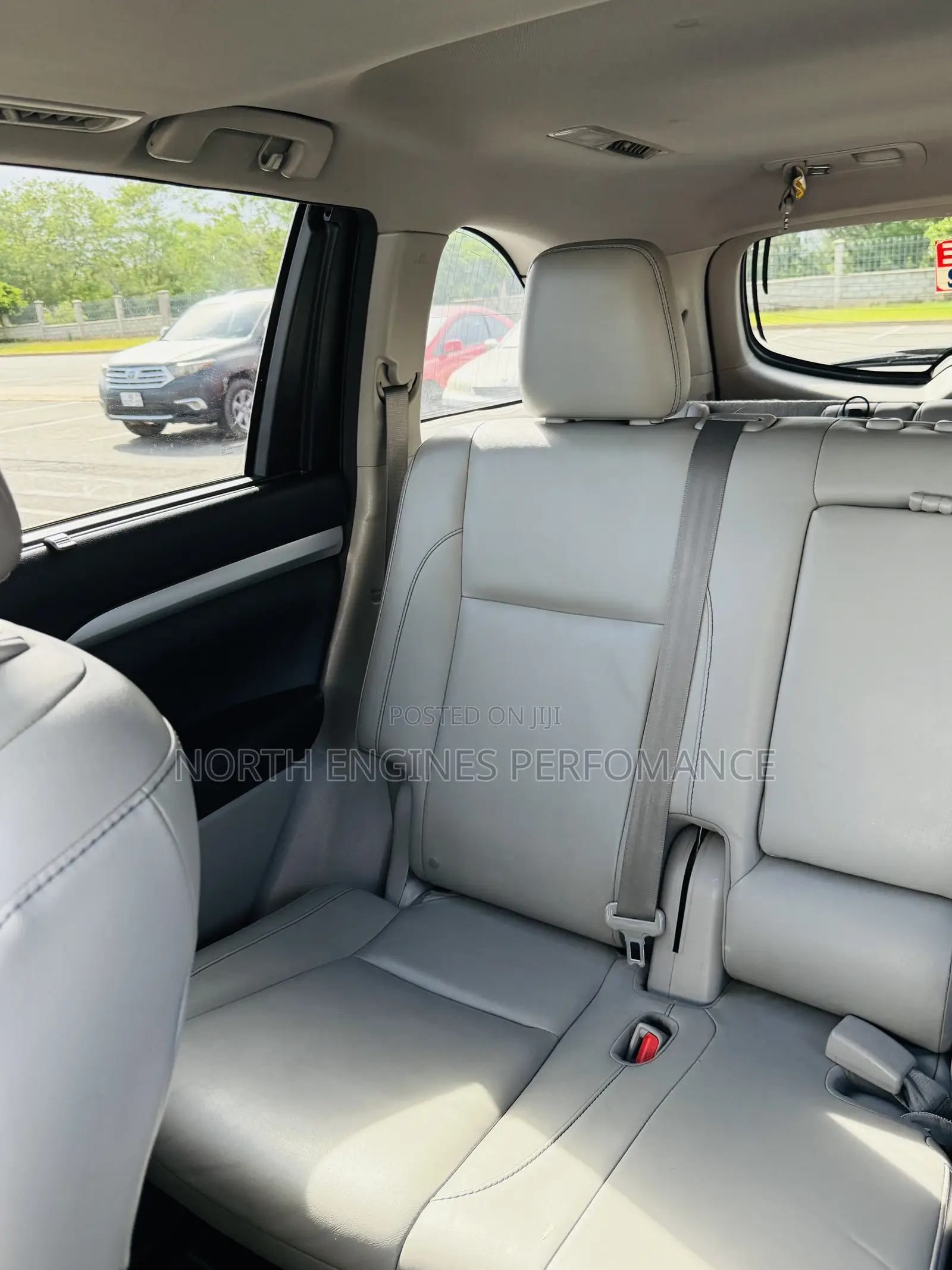 Toyota Highlander XLE V6 4x4 (3.5L 6cyl 6A) 2016 Gray