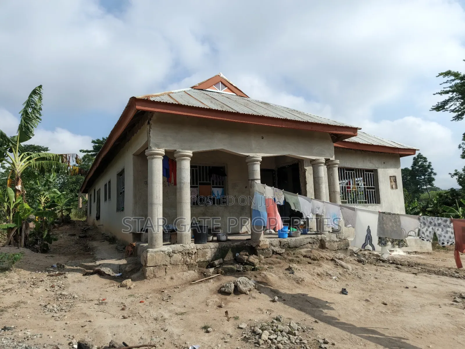 5bdrm House in Mampongteng Abrade, Kumasi Metropolitan for sale