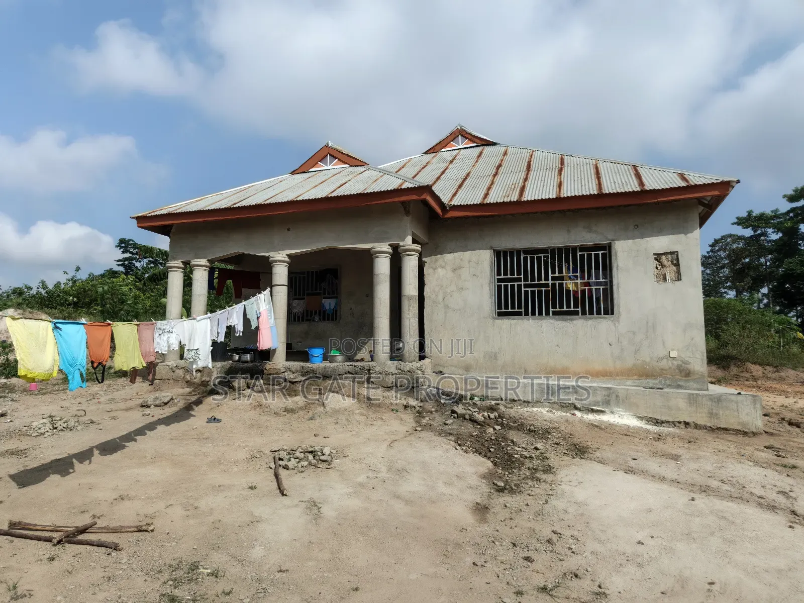 5bdrm House in Mampongteng Abrade, Kumasi Metropolitan for sale