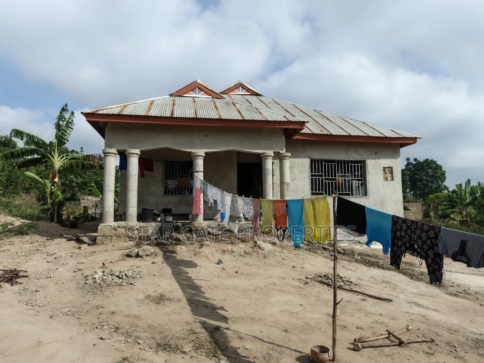 5bdrm House in Mampongteng Abrade, Kumasi Metropolitan for sale