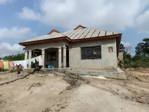 5bdrm House in Mampongteng Abrade, Kumasi Metropolitan for sale