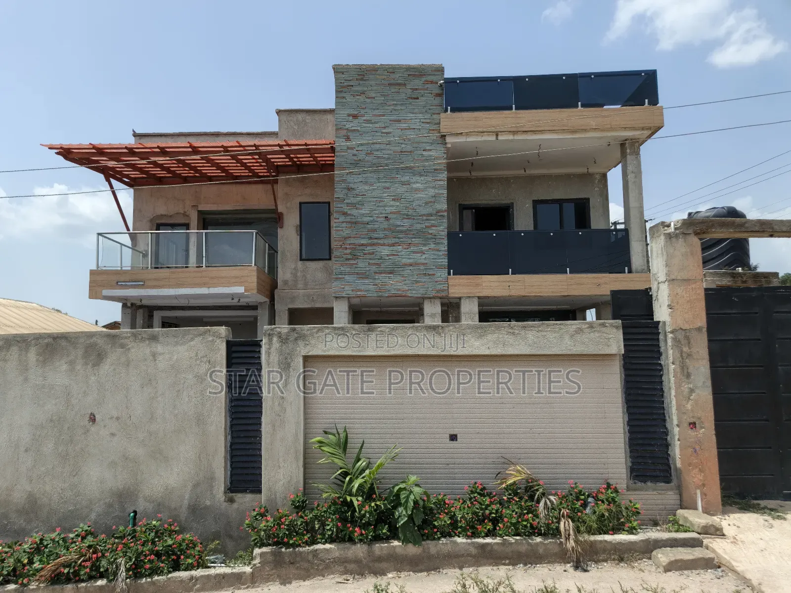 3bdrm House in Fawoade, Kumasi Metropolitan for sale