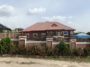 8bdrm House in Atimatim Adubinso., Kumasi Metropolitan for sale