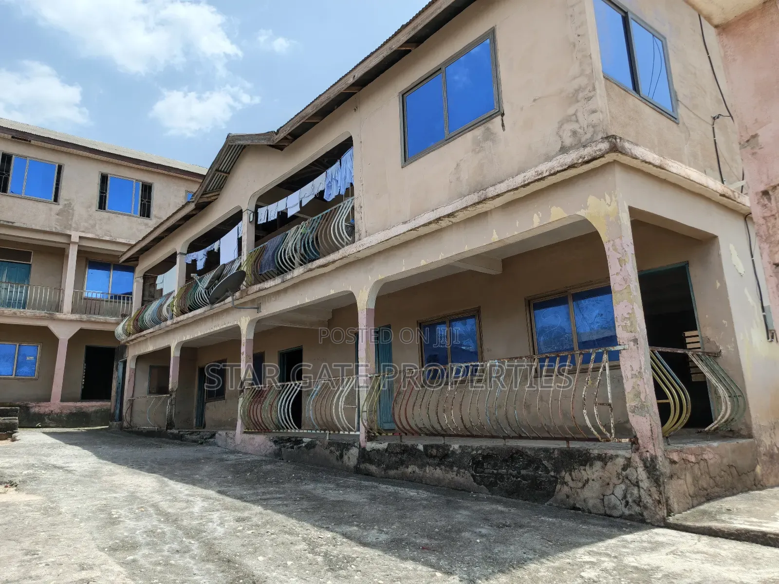 School for Sale ( 18 Class Rooms)