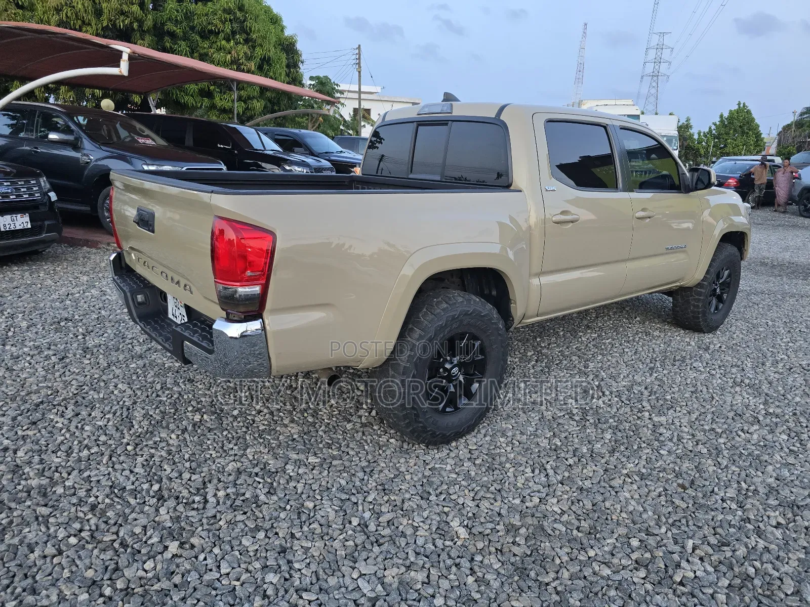 Toyota Tacoma SR5 2017 Ivory