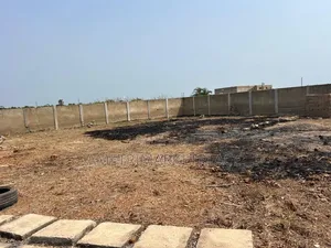 6bdrm House in Sege for sale