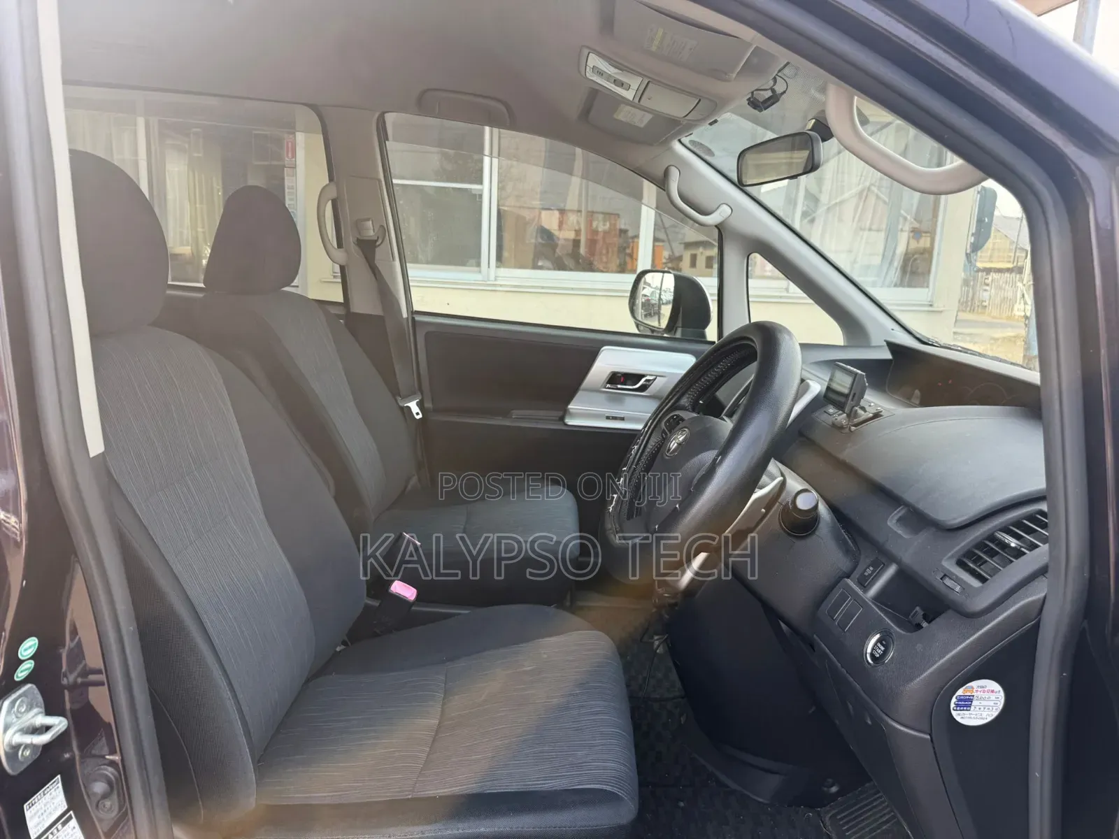 Toyota Voxy 2011 Black